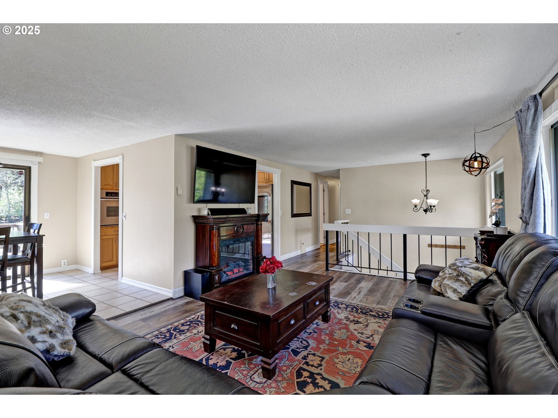 290 BROOKSIDE DR