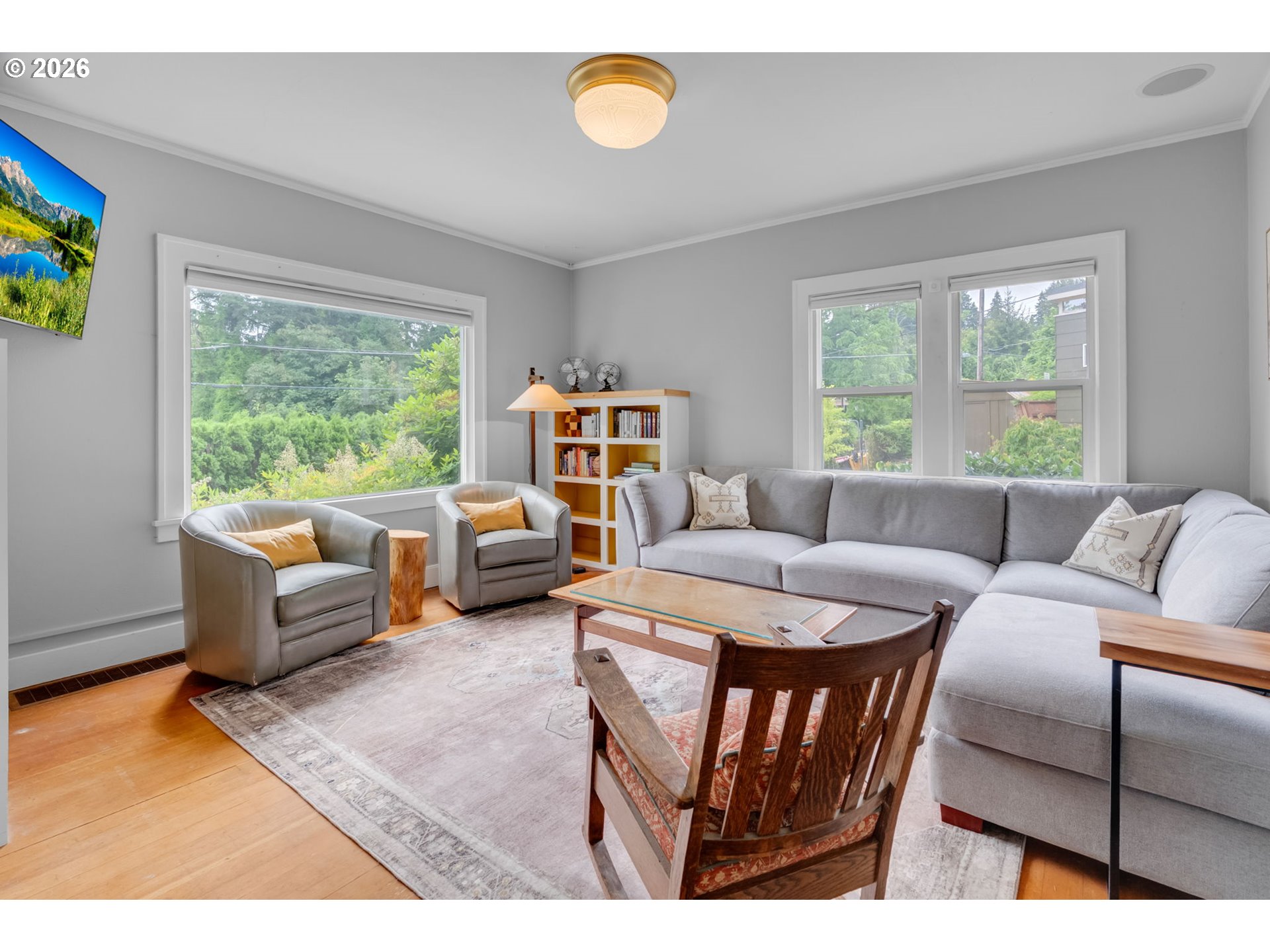 303 LINN AVE