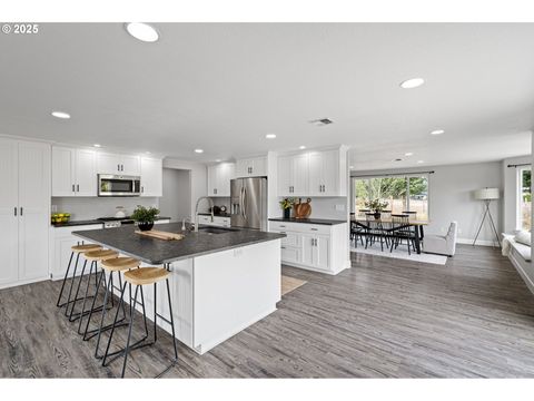 Tiny photo for 85197 Marriott Ln, Pleasant Hill, OR 97455 (MLS # 587884829)