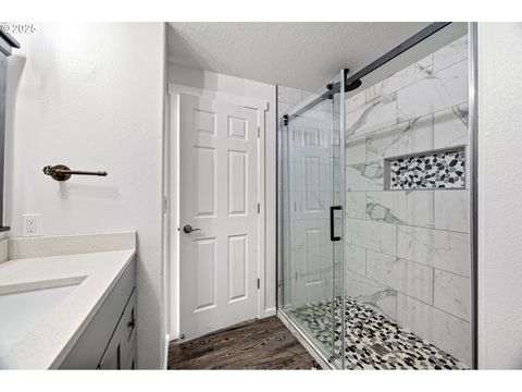 Tiny photo for 85197 Marriott Ln, Pleasant Hill, OR 97455 (MLS # 587884829)