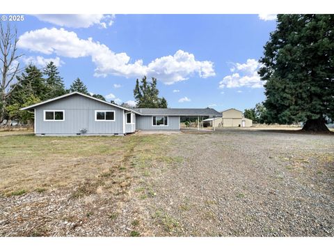 Photo of 85197 Marriott Ln, Pleasant Hill, OR 97455 (MLS # 587884829)