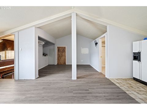 Tiny photo for 85197 Marriott Ln, Pleasant Hill, OR 97455 (MLS # 587884829)