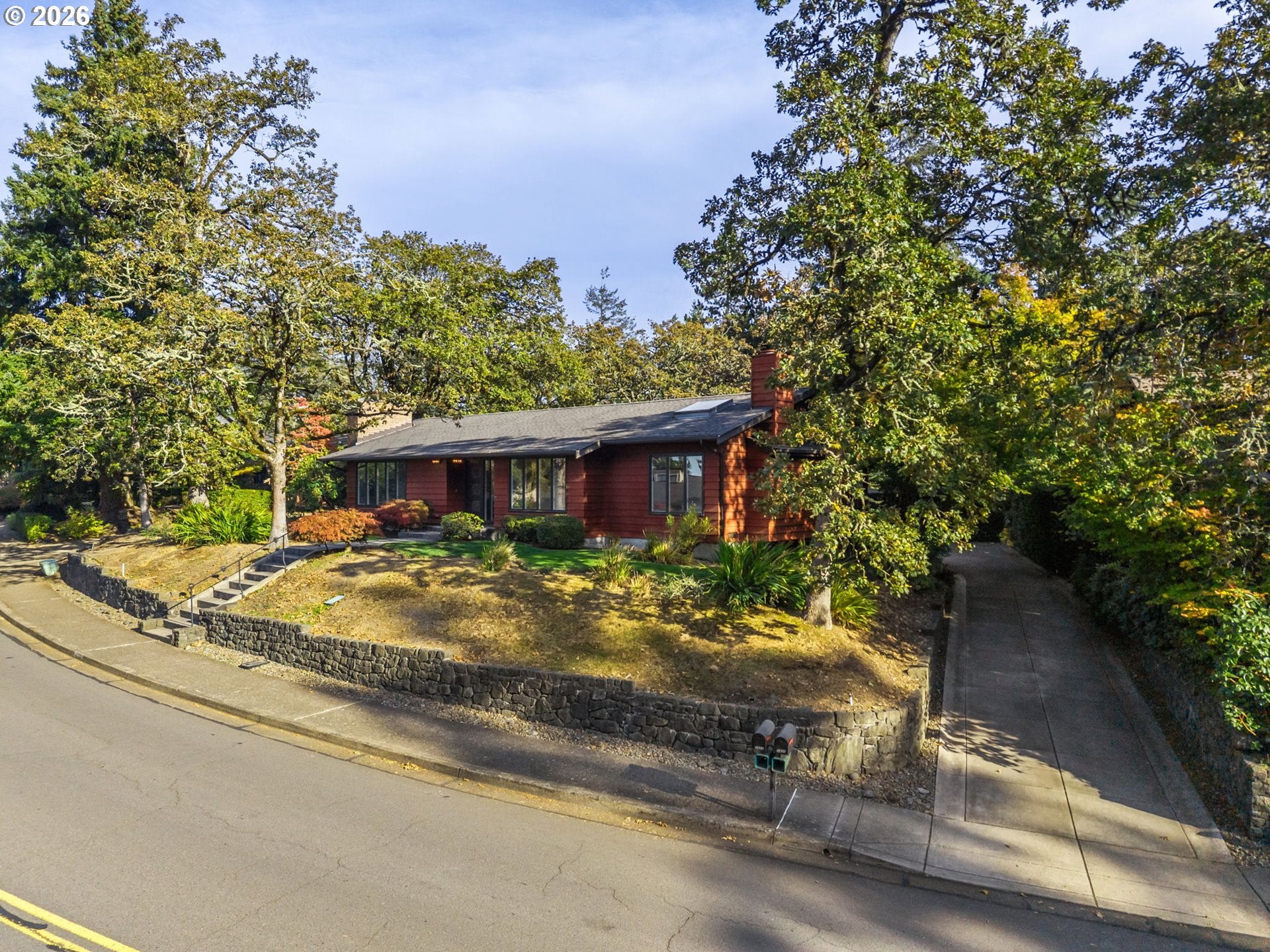3633 SPRING BLVD