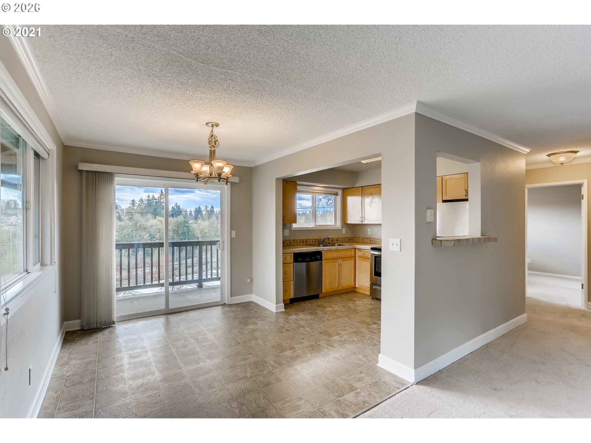 1035 SW BERTHA BLVD 2