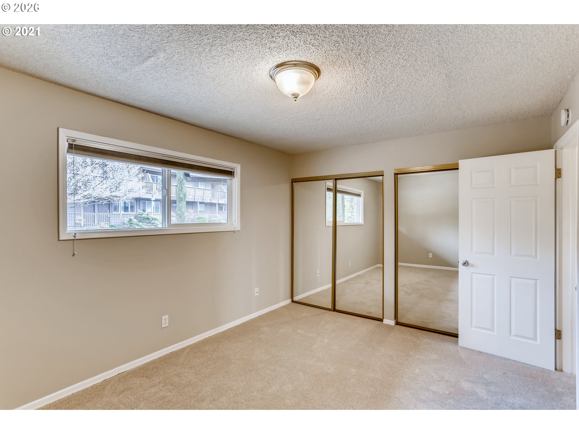 1035 SW BERTHA BLVD 2