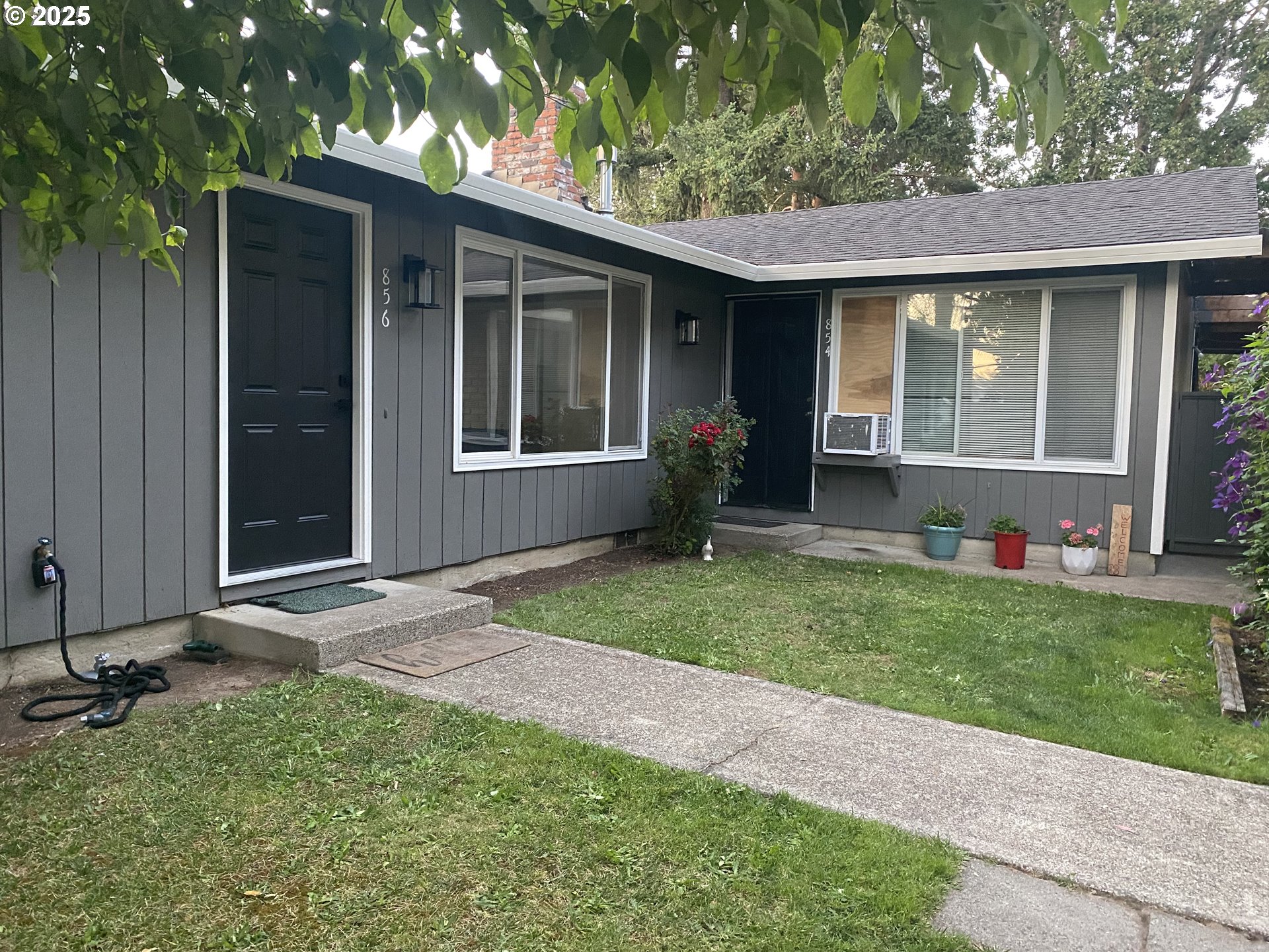 856 NW VAL CT
