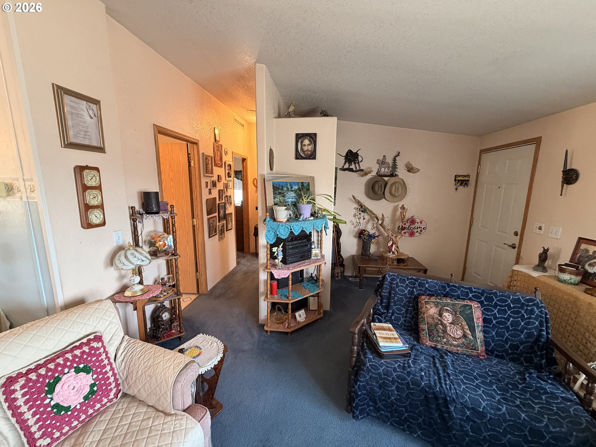 42511 E LN 16 LN