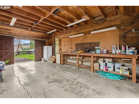 Tiny photo for 37308 Highway 58, Pleasant Hill, OR 97455 (MLS # 526610840)