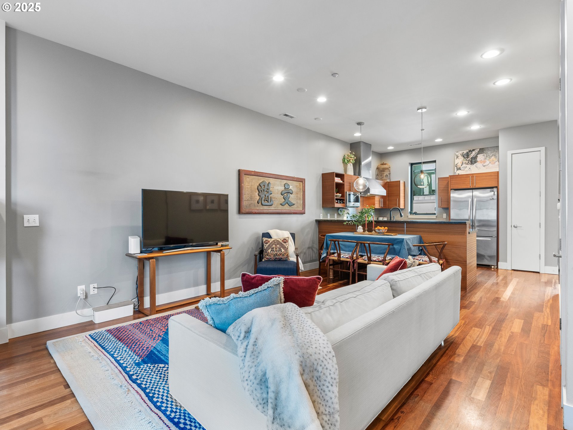 2108 NW 16TH AVE