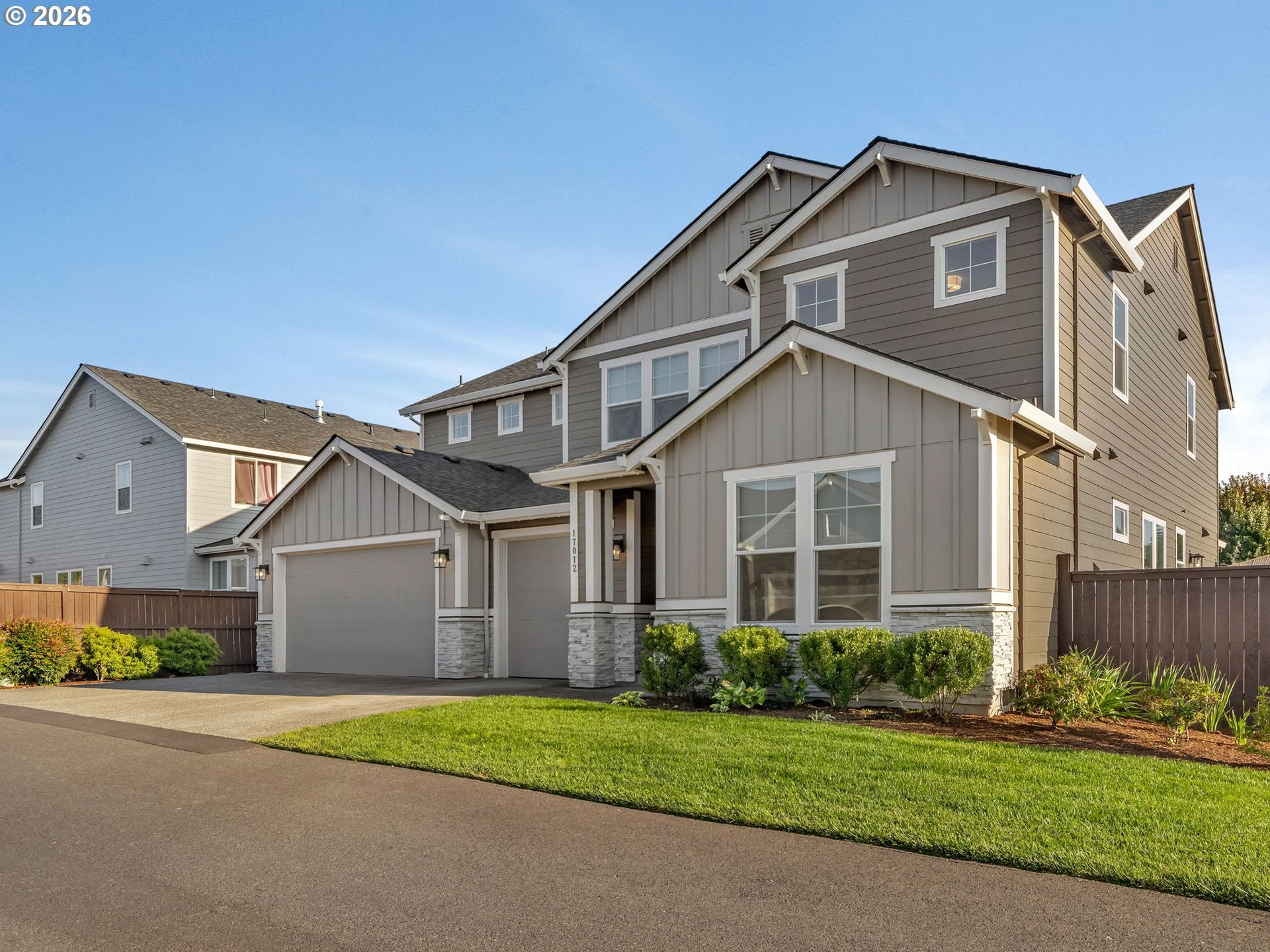 17012 NE 27TH CT