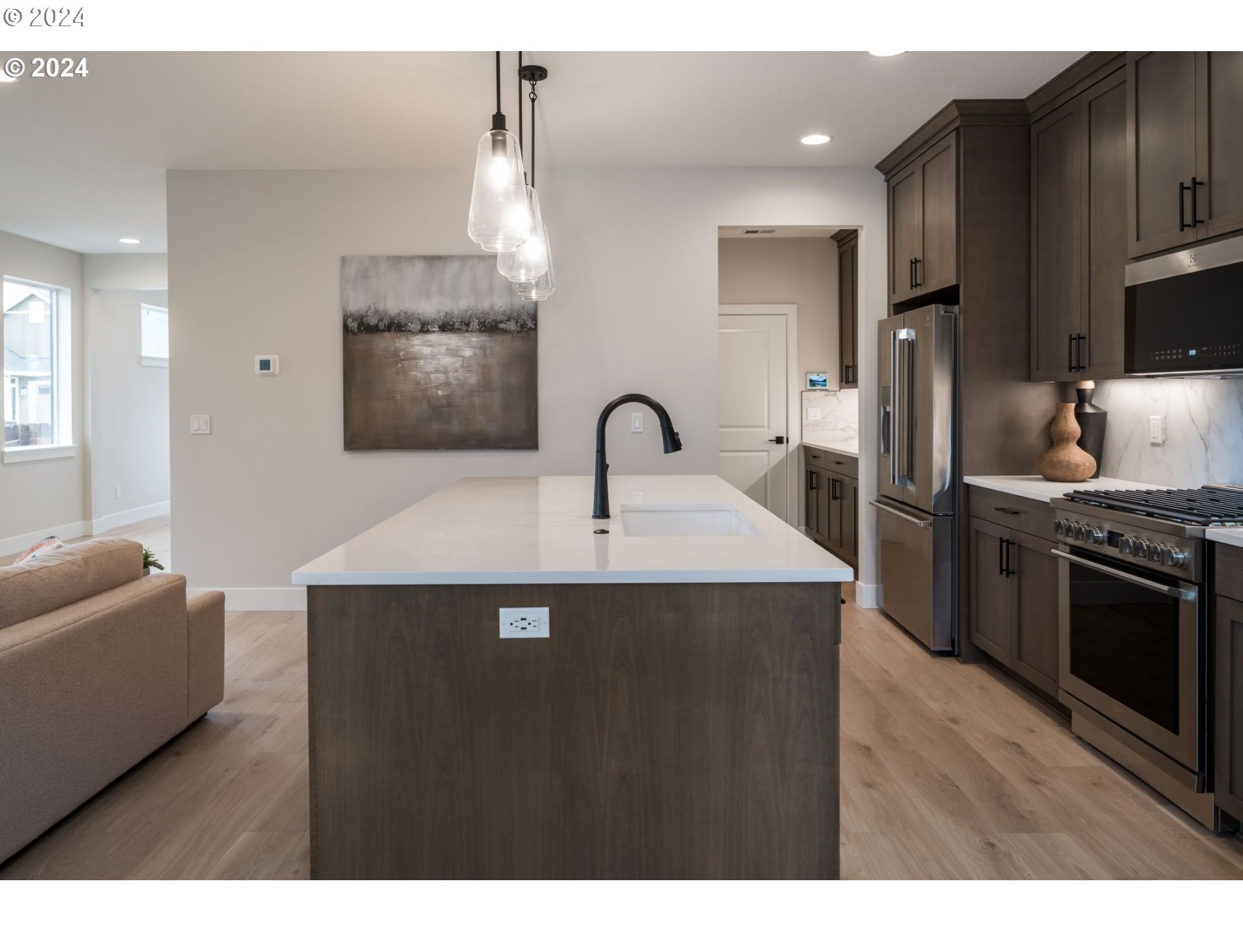 Gresham, Oregon 97080, United States, 3 Bedrooms Bedrooms, ,3 BathroomsBathrooms,Residential,Active,28006