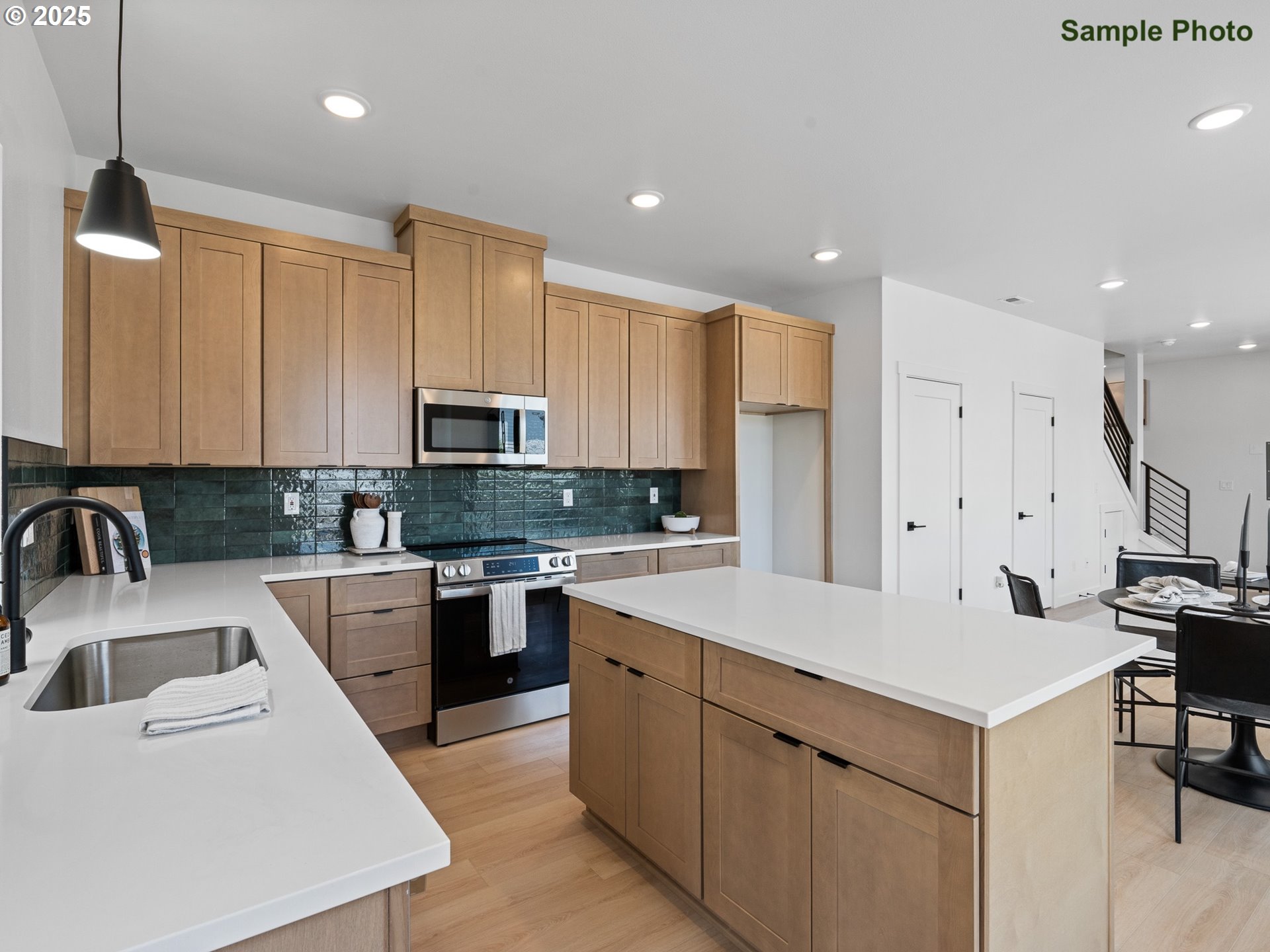 8051 SE 72nd AVE 1