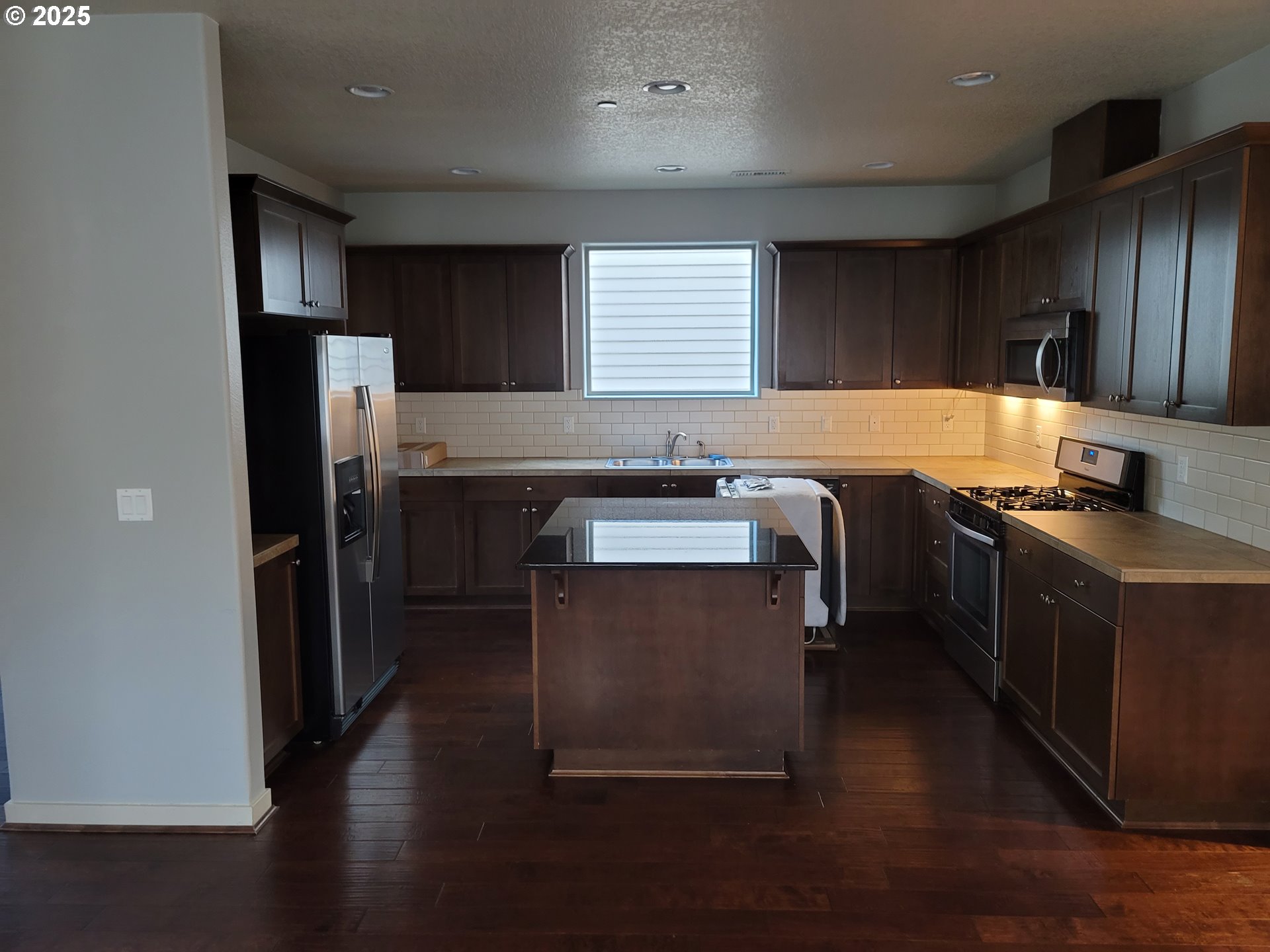 29082 SW CHARLOTTE LN