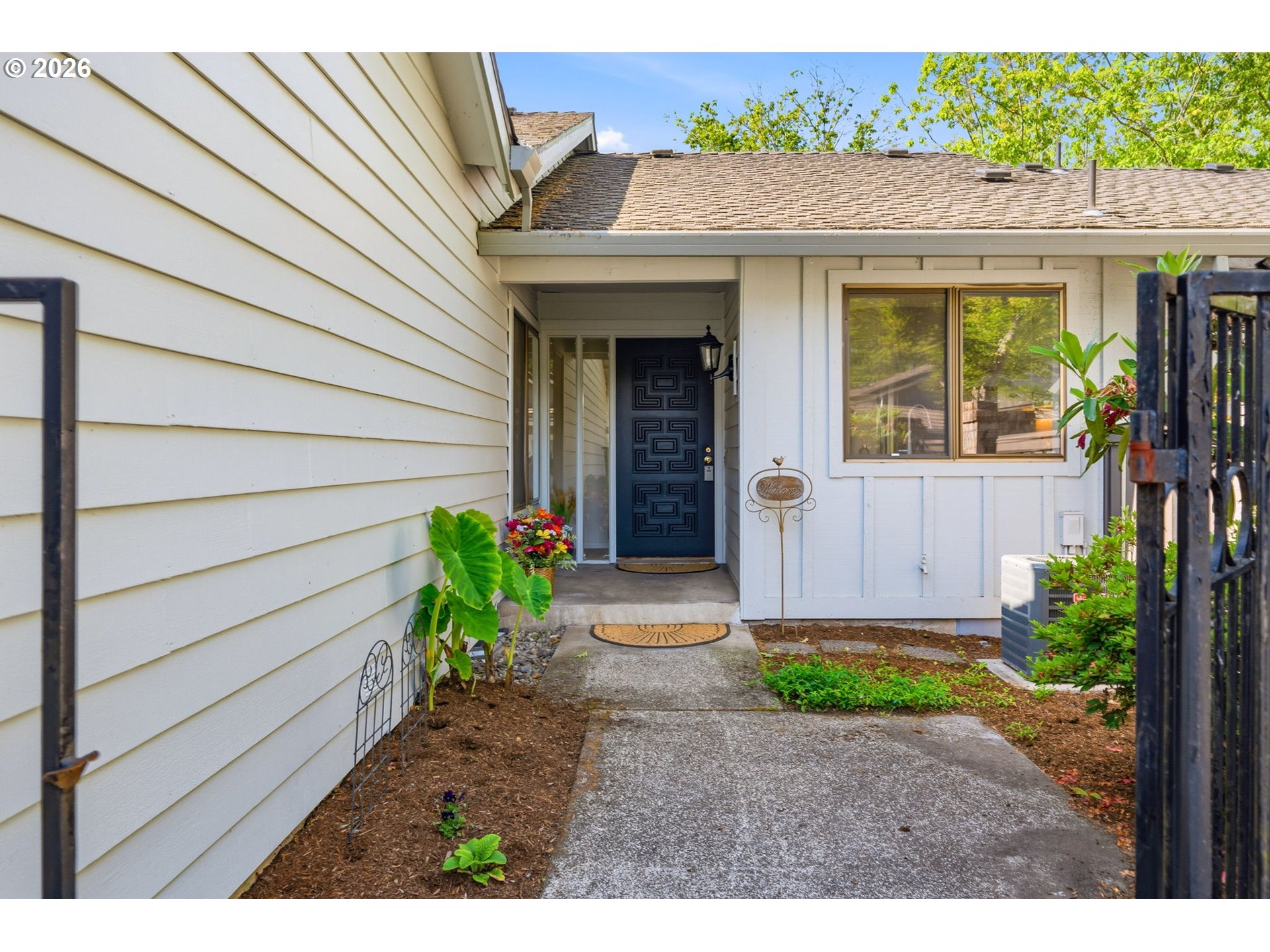 32125 SW CYPRESS PT