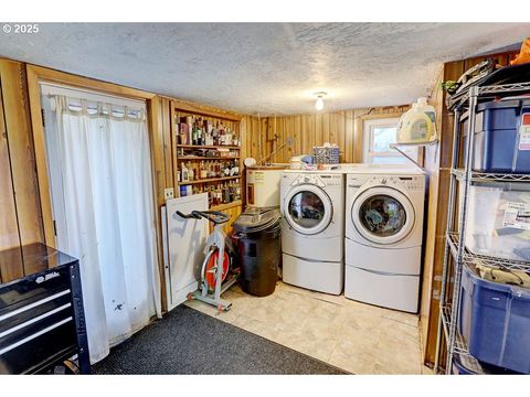 A home in Tillamook