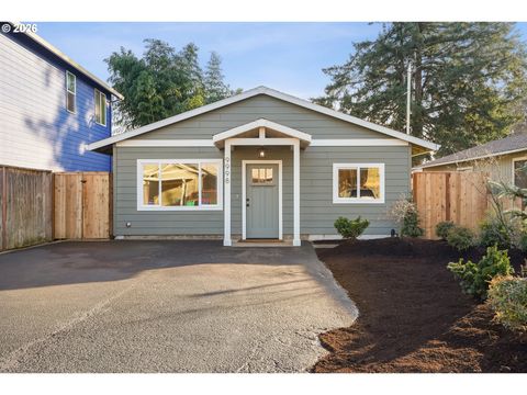 9998 SE Amherst ST Clackamas OR 97015