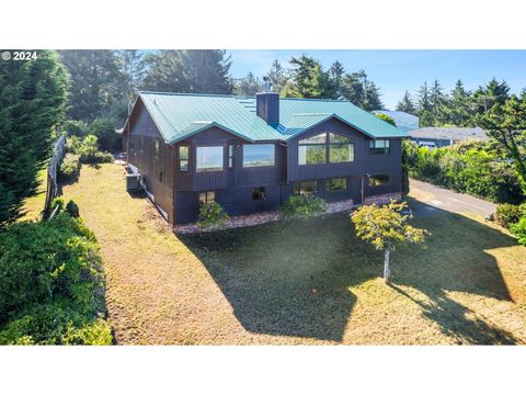 A home in Coos Bay