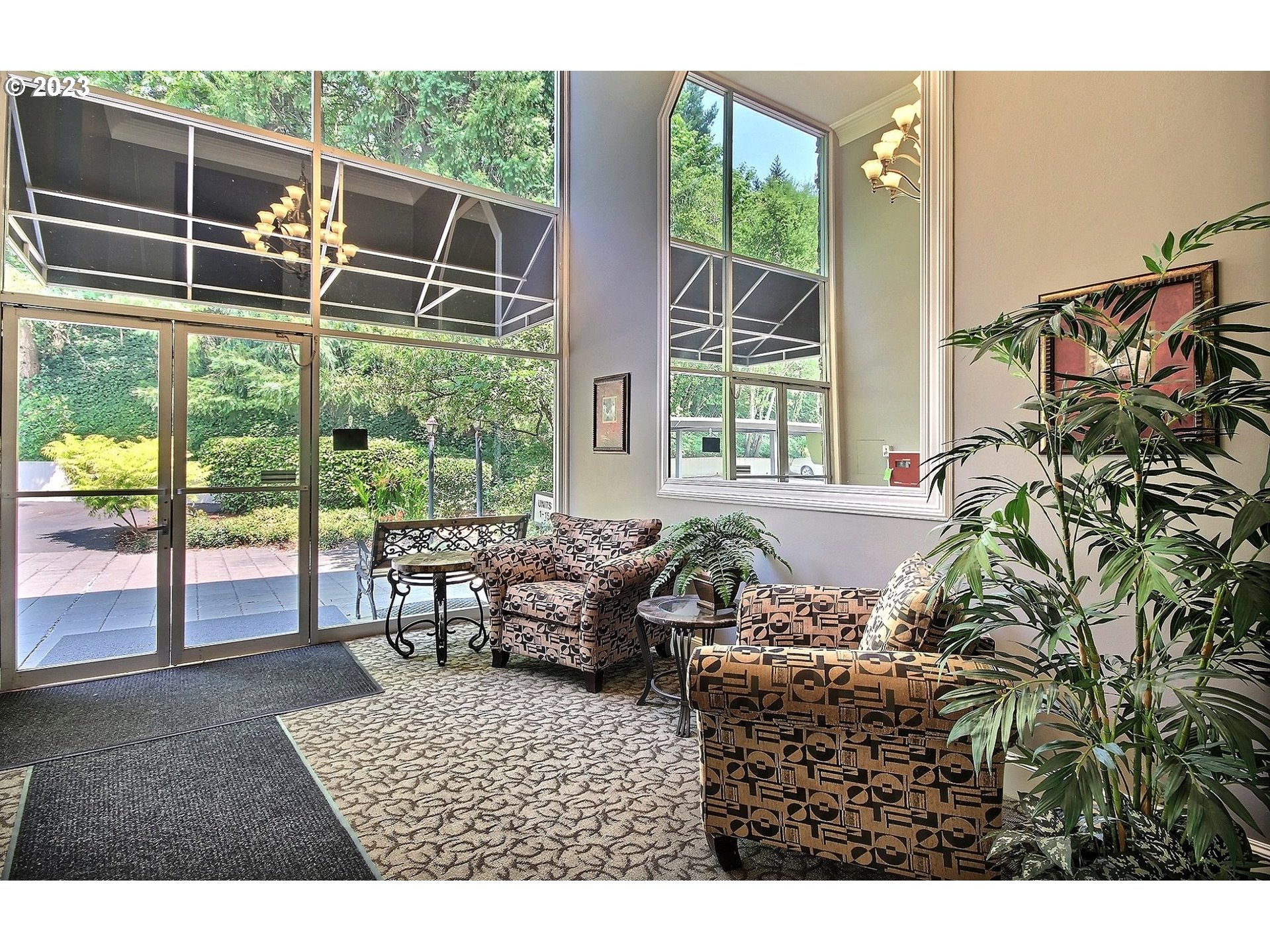 1500 SW SKYLINE BLVD 13