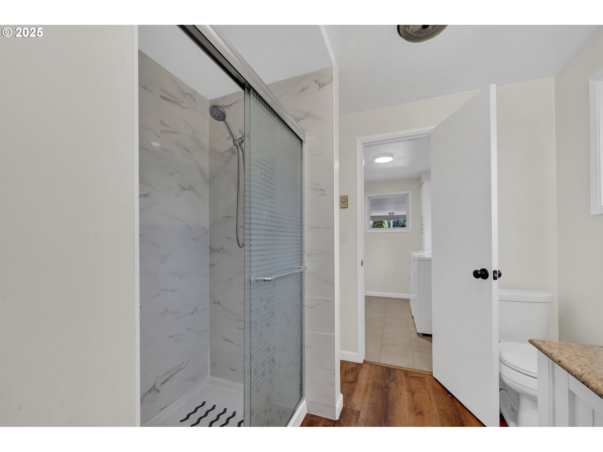 Eugene, Oregon 97404, United States, 3 Bedrooms Bedrooms, ,2 BathroomsBathrooms,Residential,Active,173142