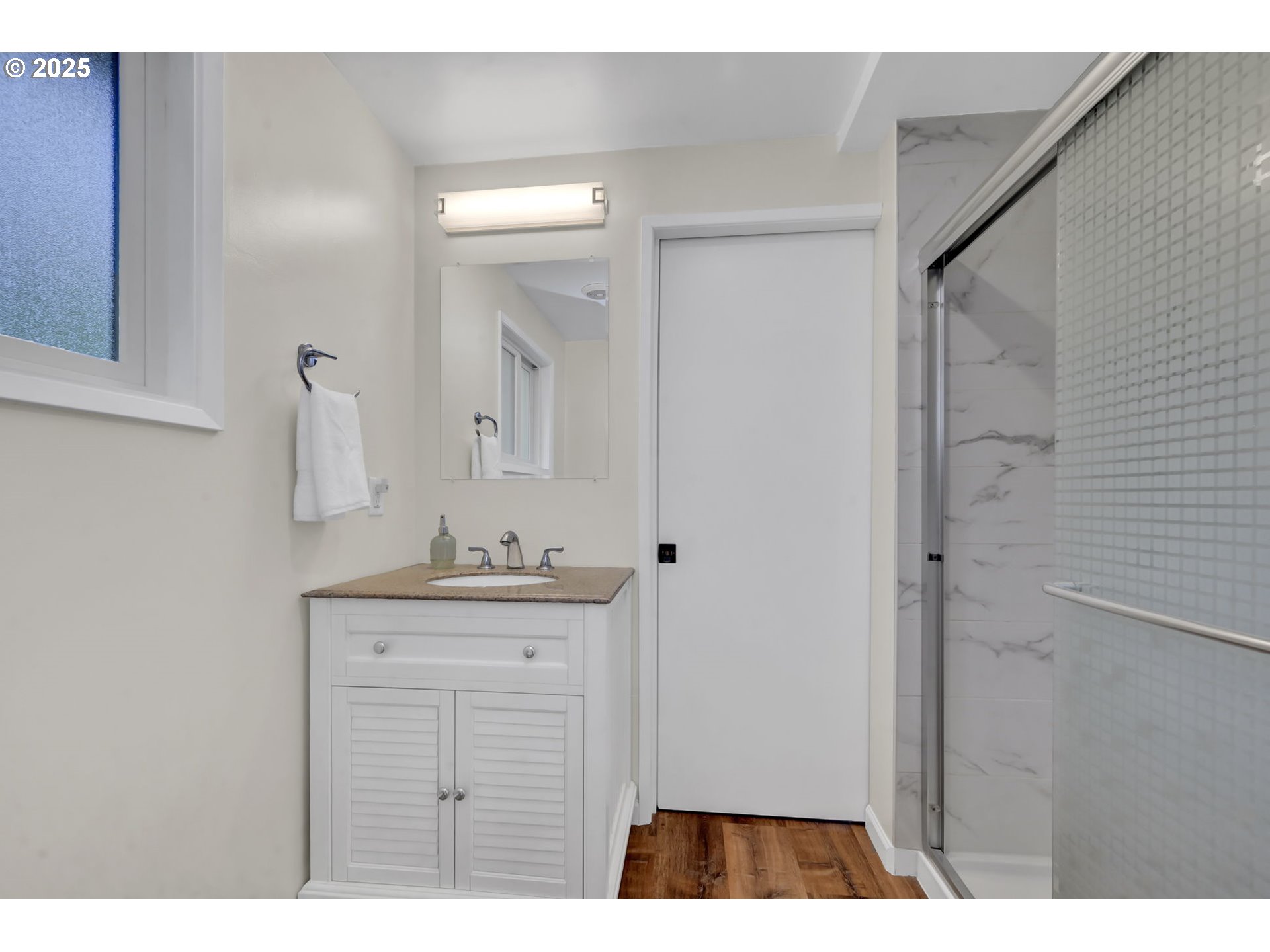 Eugene, Oregon 97404, United States, 3 Bedrooms Bedrooms, ,2 BathroomsBathrooms,Residential,Active,173142