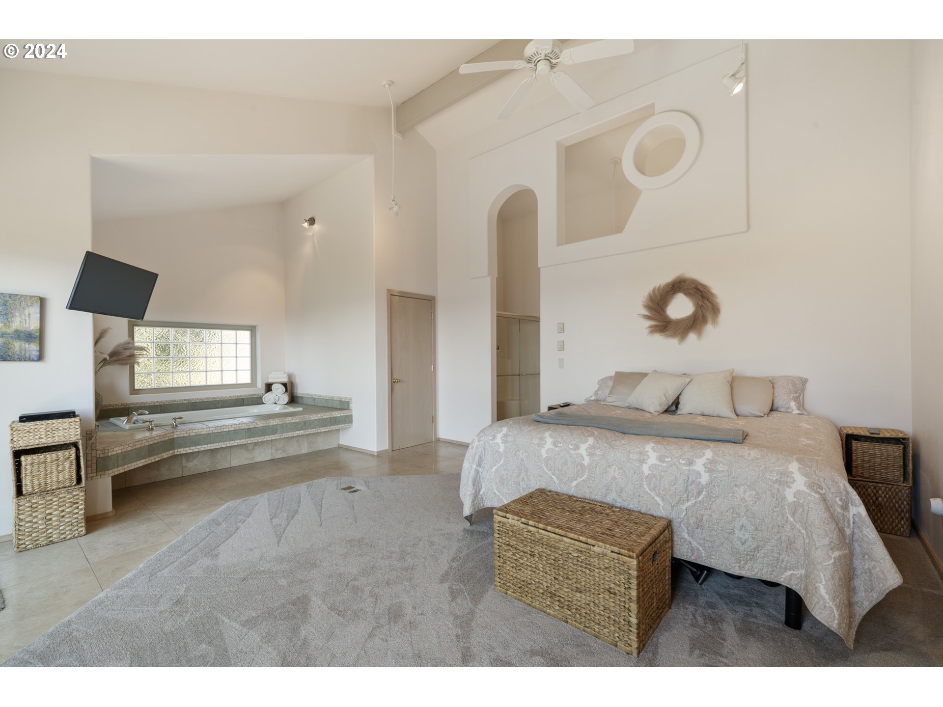 Oceanside, Oregon 97134, United States, 4 Bedrooms Bedrooms, ,4 BathroomsBathrooms,Residential,Pending,59902