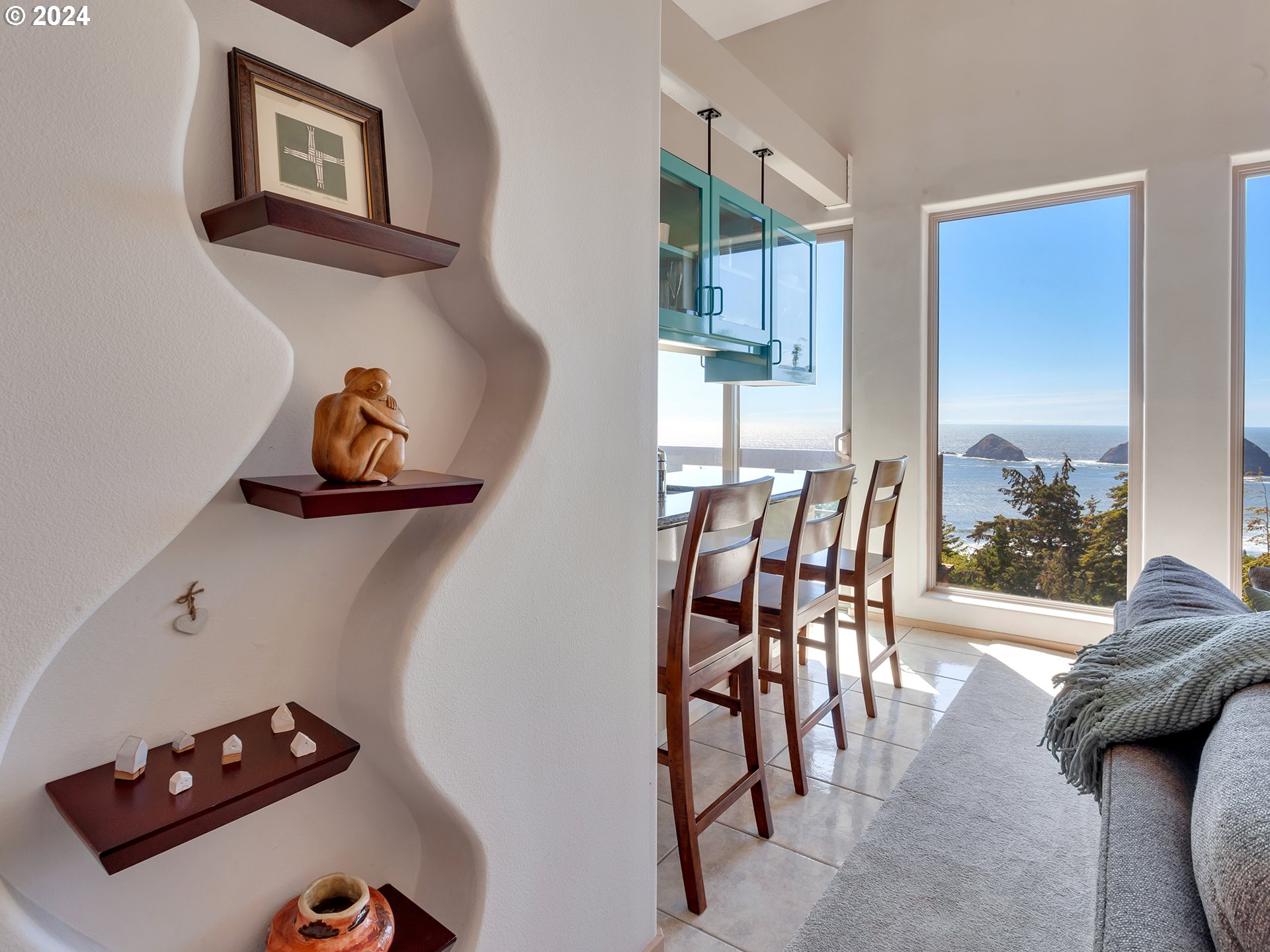 Oceanside, Oregon 97134, United States, 4 Bedrooms Bedrooms, ,4 BathroomsBathrooms,Residential,Pending,59902