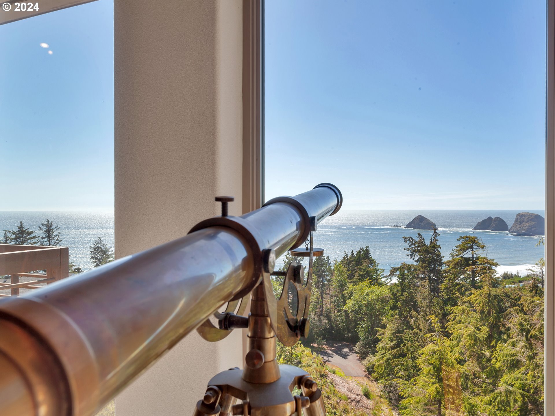 Oceanside, Oregon 97134, United States, 4 Bedrooms Bedrooms, ,4 BathroomsBathrooms,Residential,Pending,59902