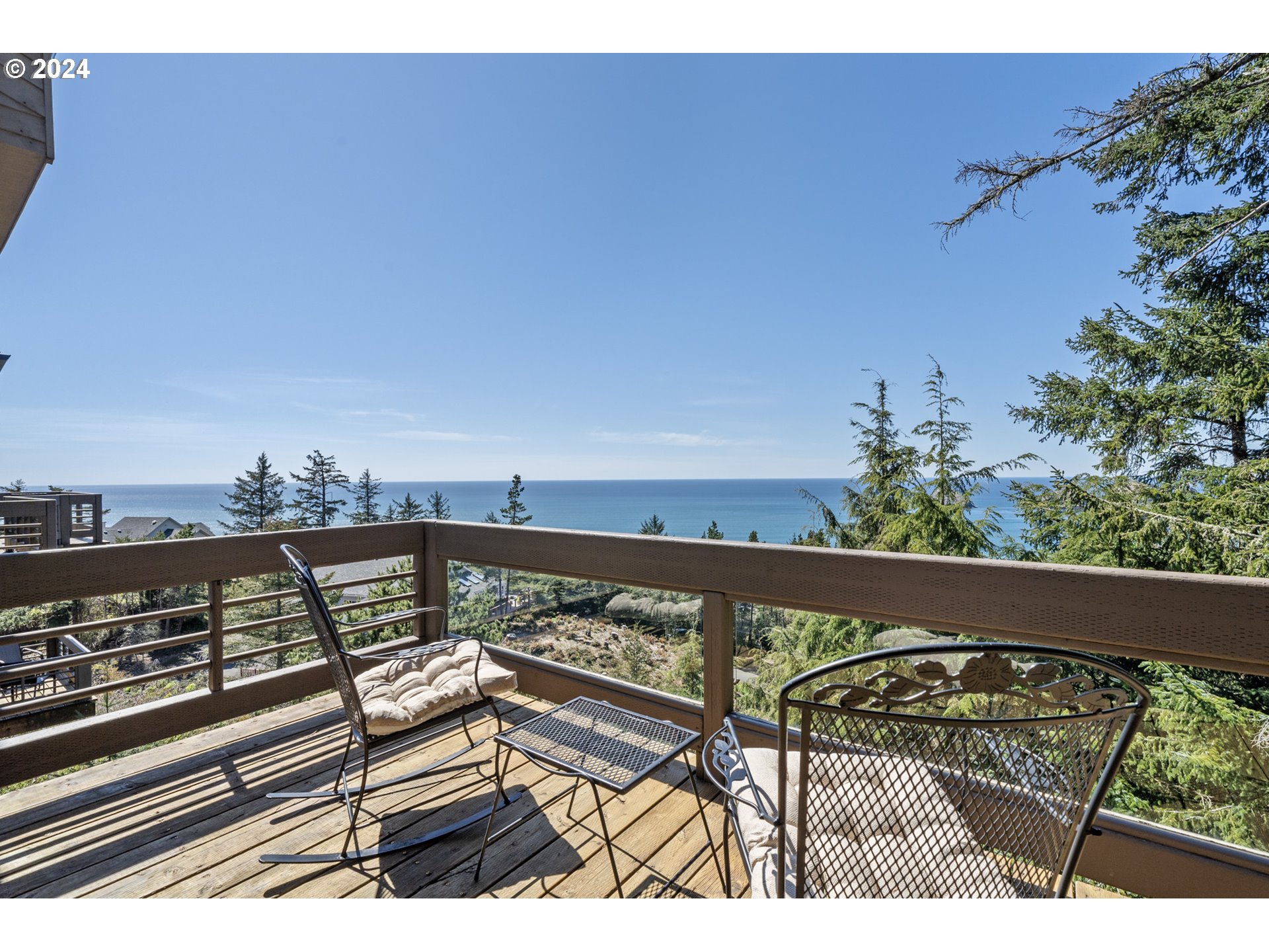 Oceanside, Oregon 97134, United States, 4 Bedrooms Bedrooms, ,4 BathroomsBathrooms,Residential,Pending,59902