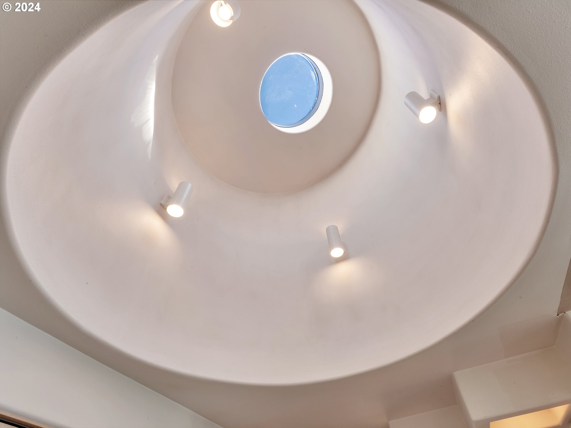 Oceanside, Oregon 97134, United States, 4 Bedrooms Bedrooms, ,4 BathroomsBathrooms,Residential,Pending,59902