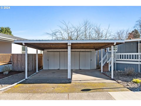 A home in Keizer