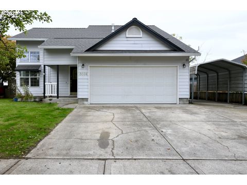Photo of 3036 NE Buel Dr, McMinnville, OR 97128 (MLS # 220094721)