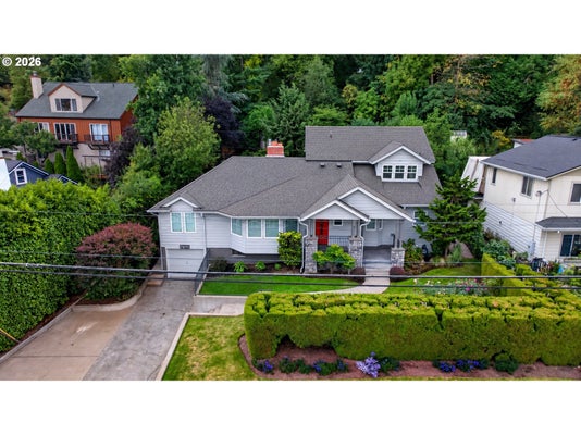 21695 WILLAMETTE DR, WEST LINN, OR 97068 - Image 0de9db9dac4f2e30dd38c6fe4b767d42/817689652