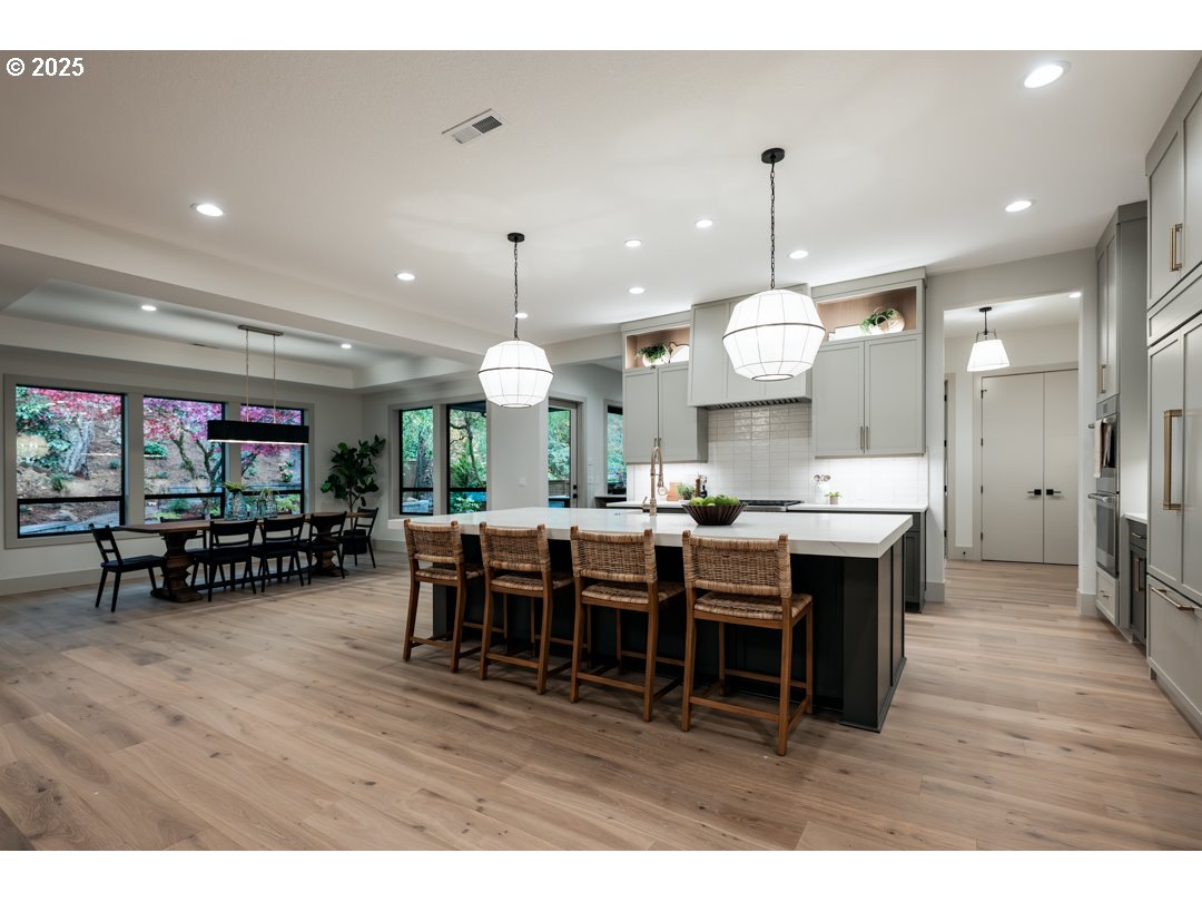 1872 PALISADES TERRACE DR