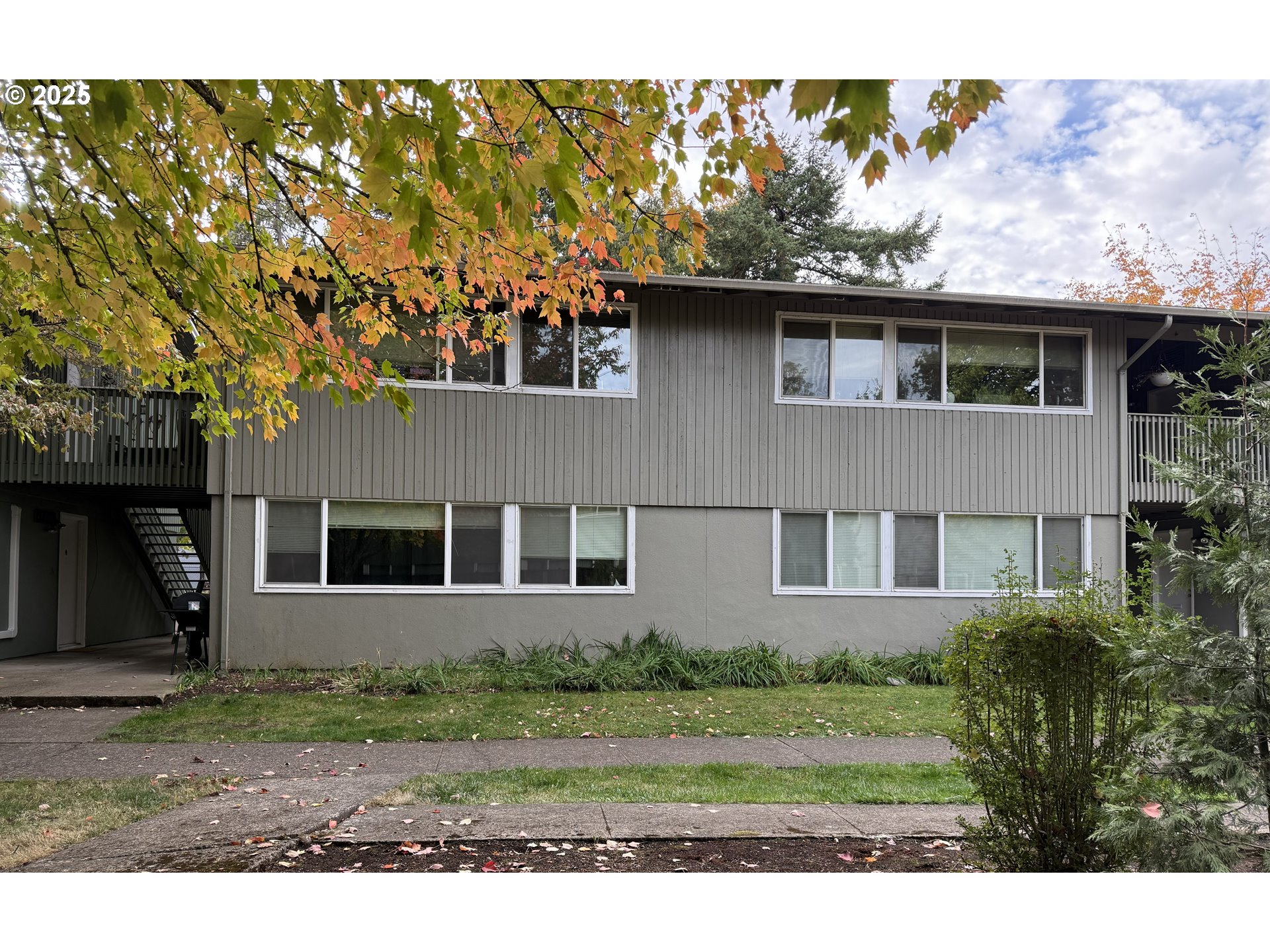 Photo 1 of 6 — 1735 CLEVELAND PL, Eugene, OR 97402