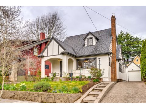 522 NE ROYAL CT Portland OR 97232