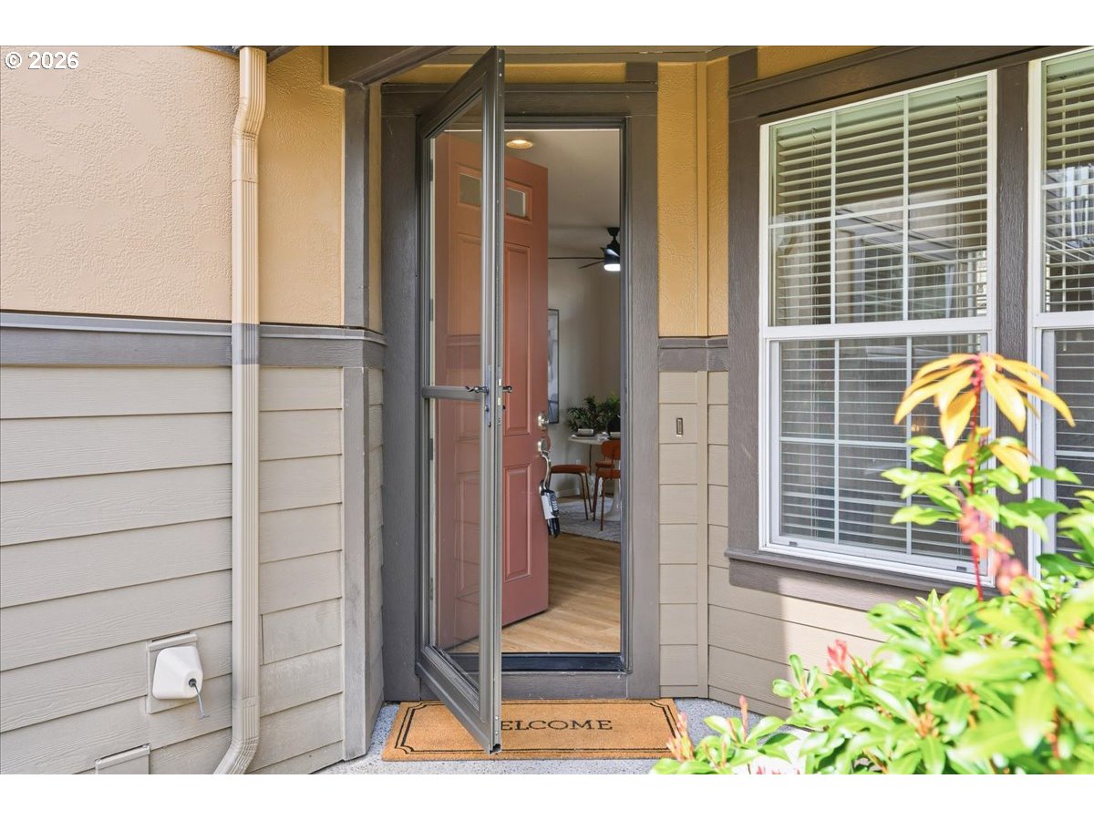 7247 NE STONEYBROOK ST