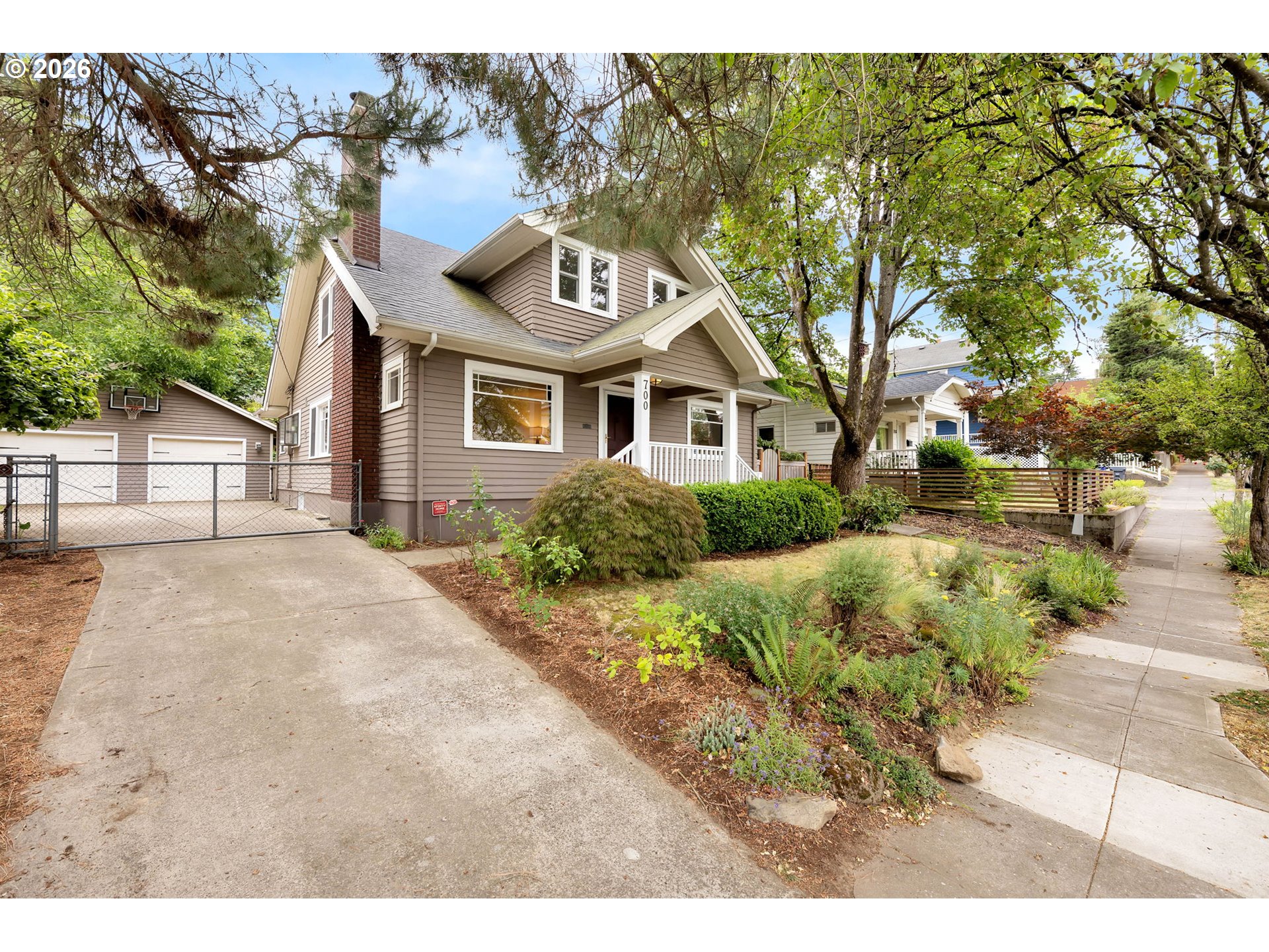 700 SE 61ST AVE