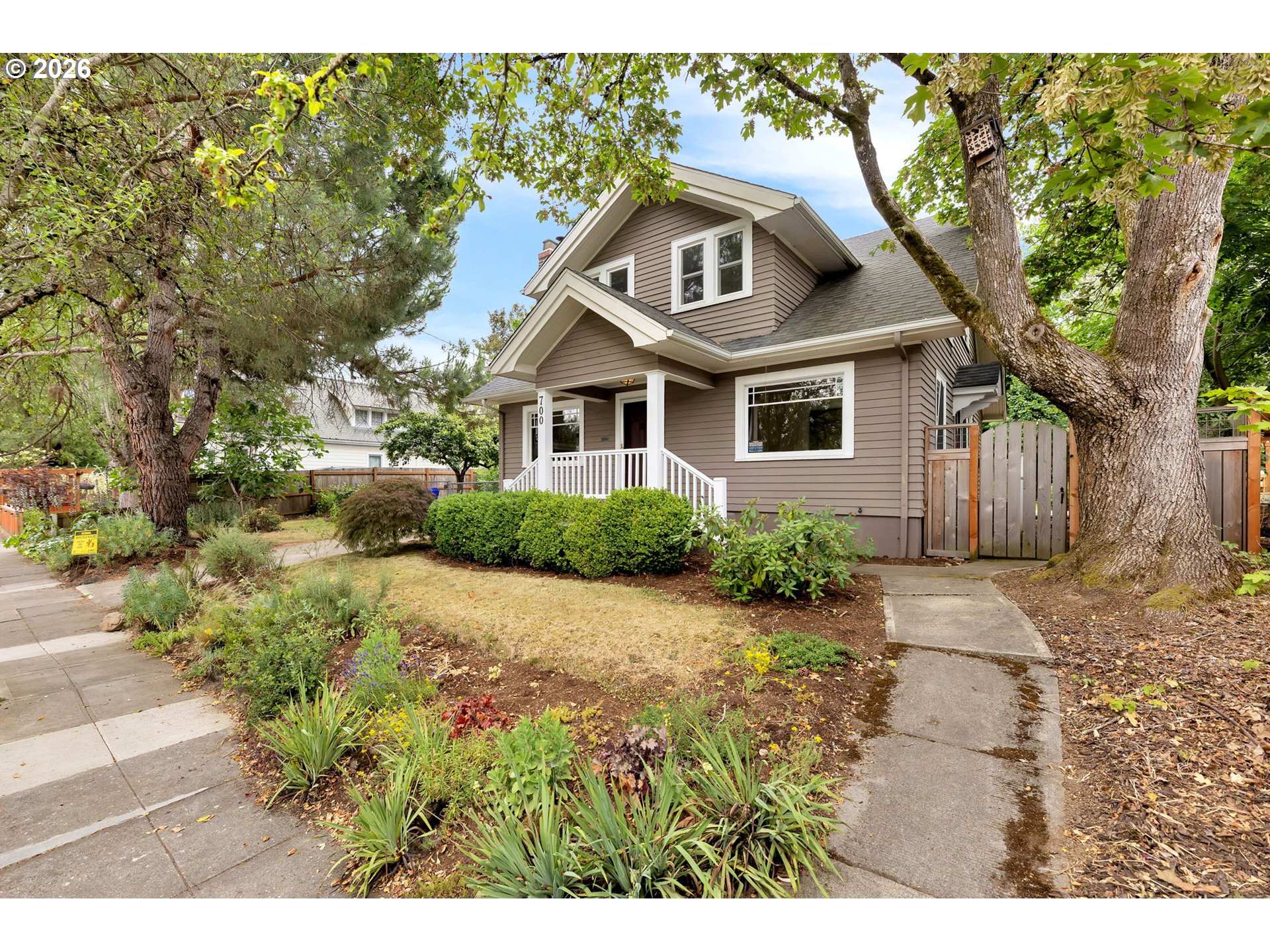 700 SE 61ST AVE