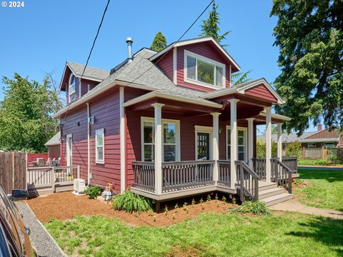 A home in Mt Angel