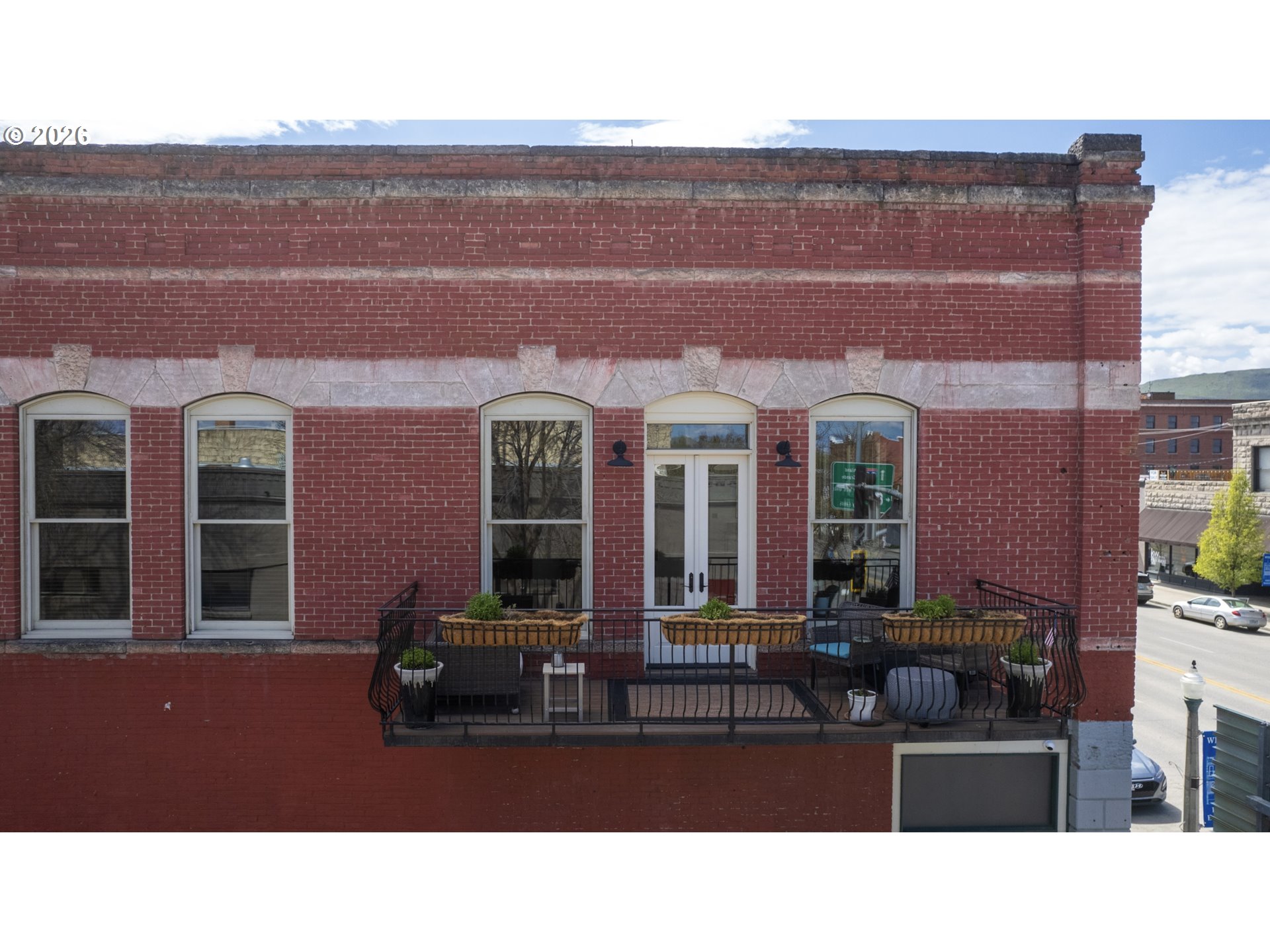 2030 MAIN ST