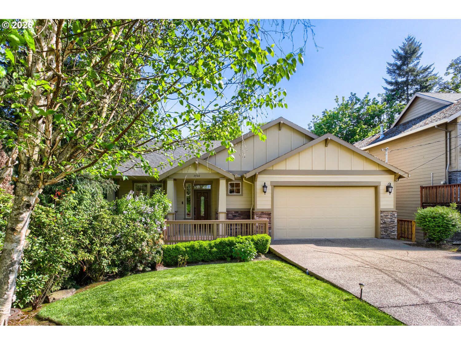 2020 SUNSET AVE
