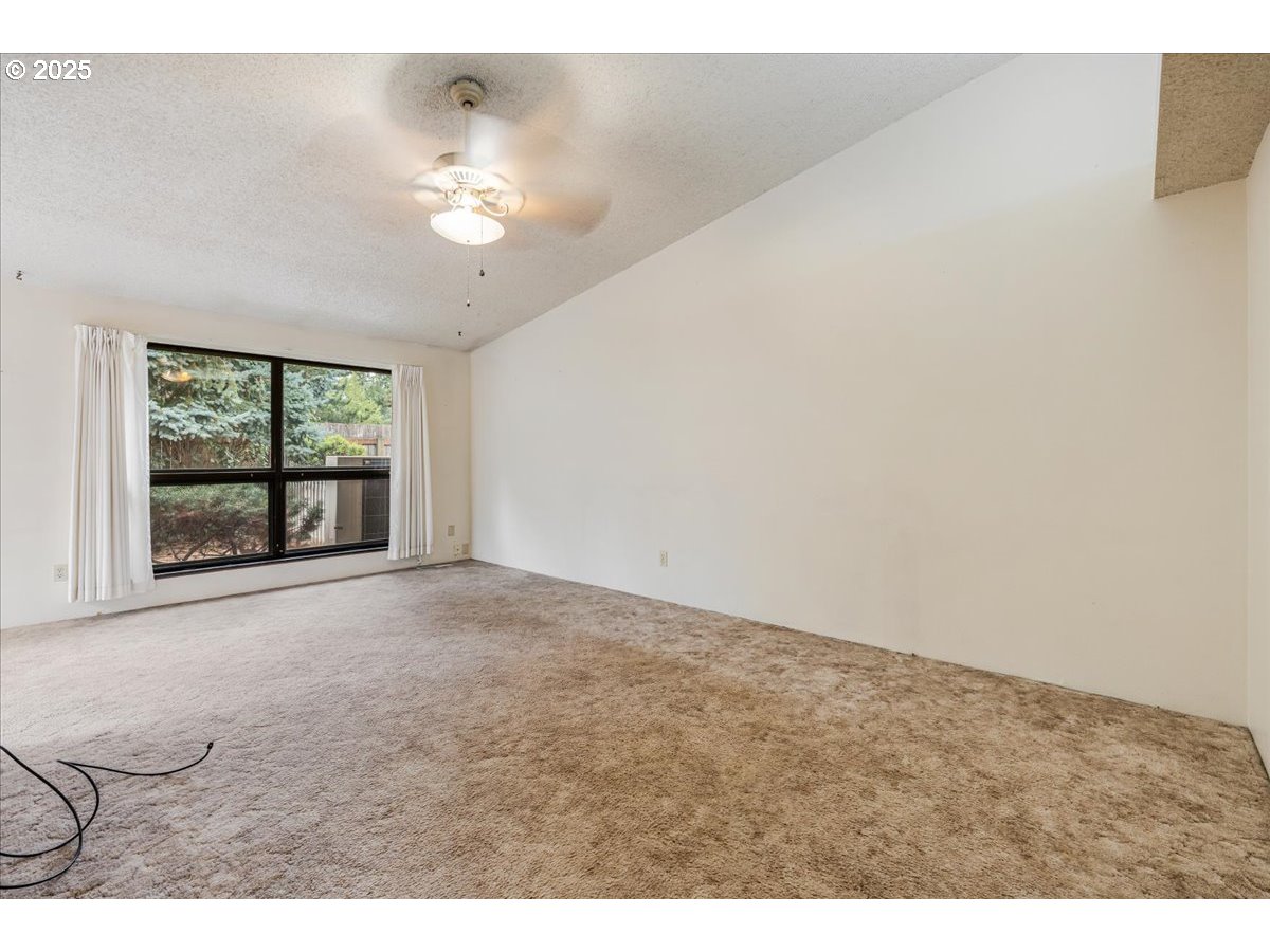 321 SE 205TH PL