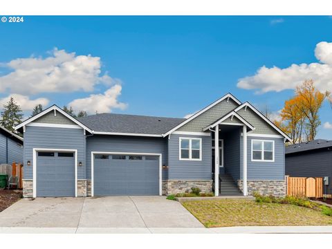 A home in Estacada