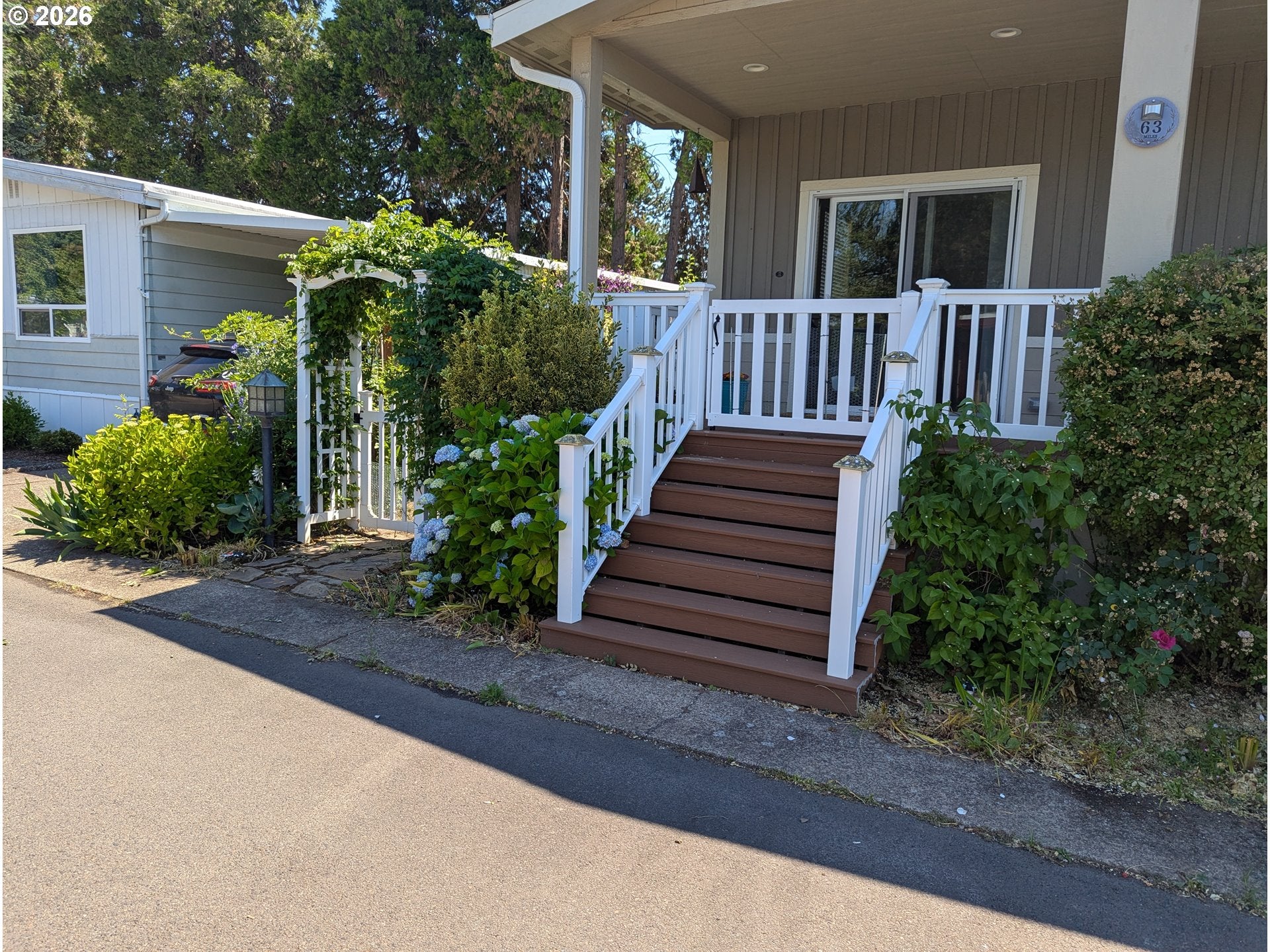1800 LAKEWOOD CT 63