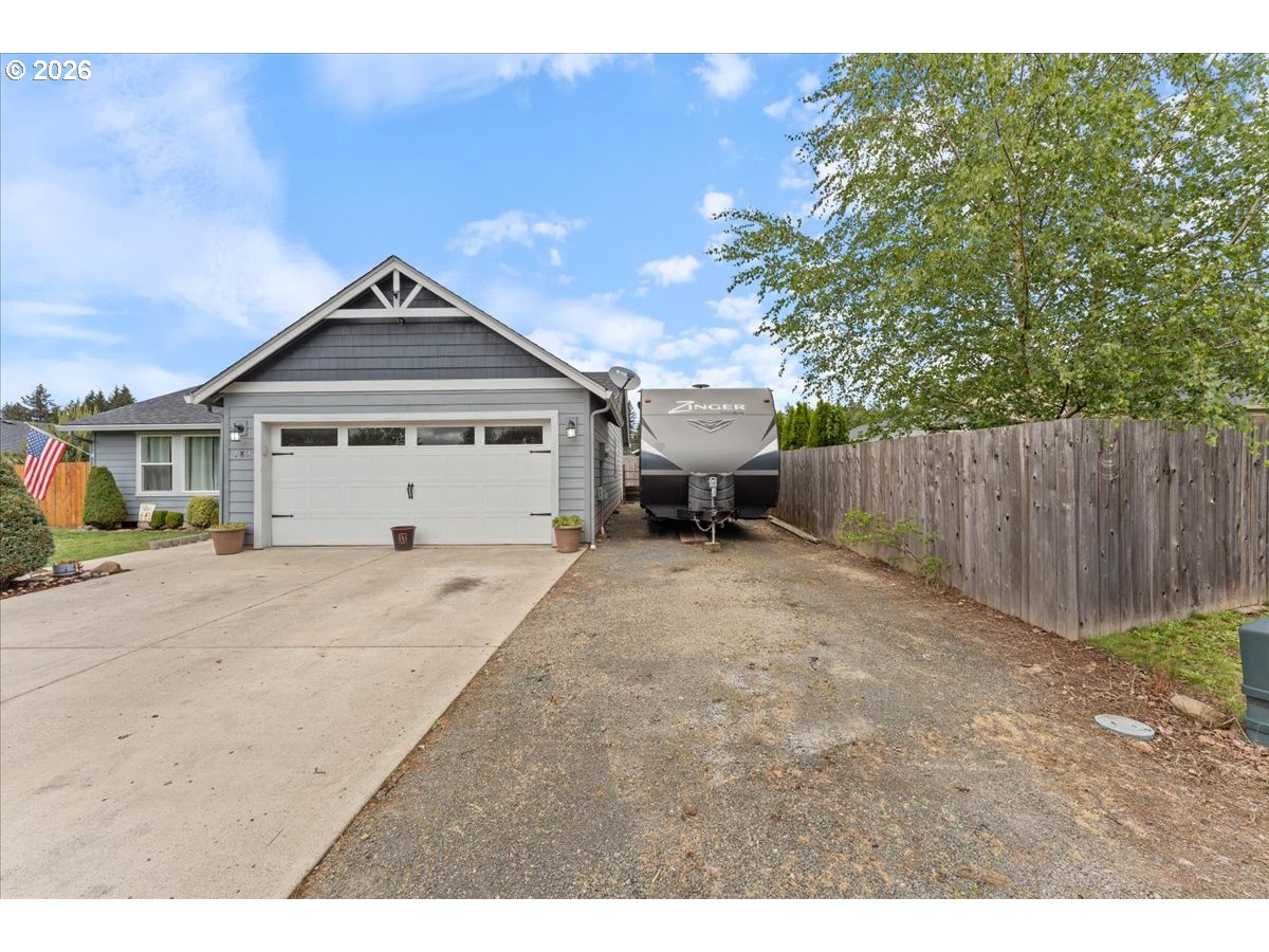 182 W CHRISTY CT