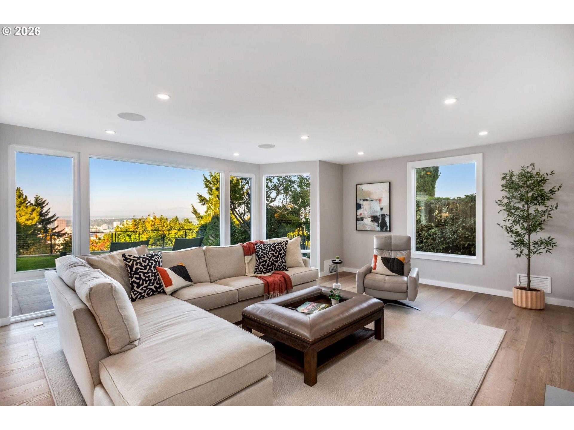 1281 SW DAVENPORT ST