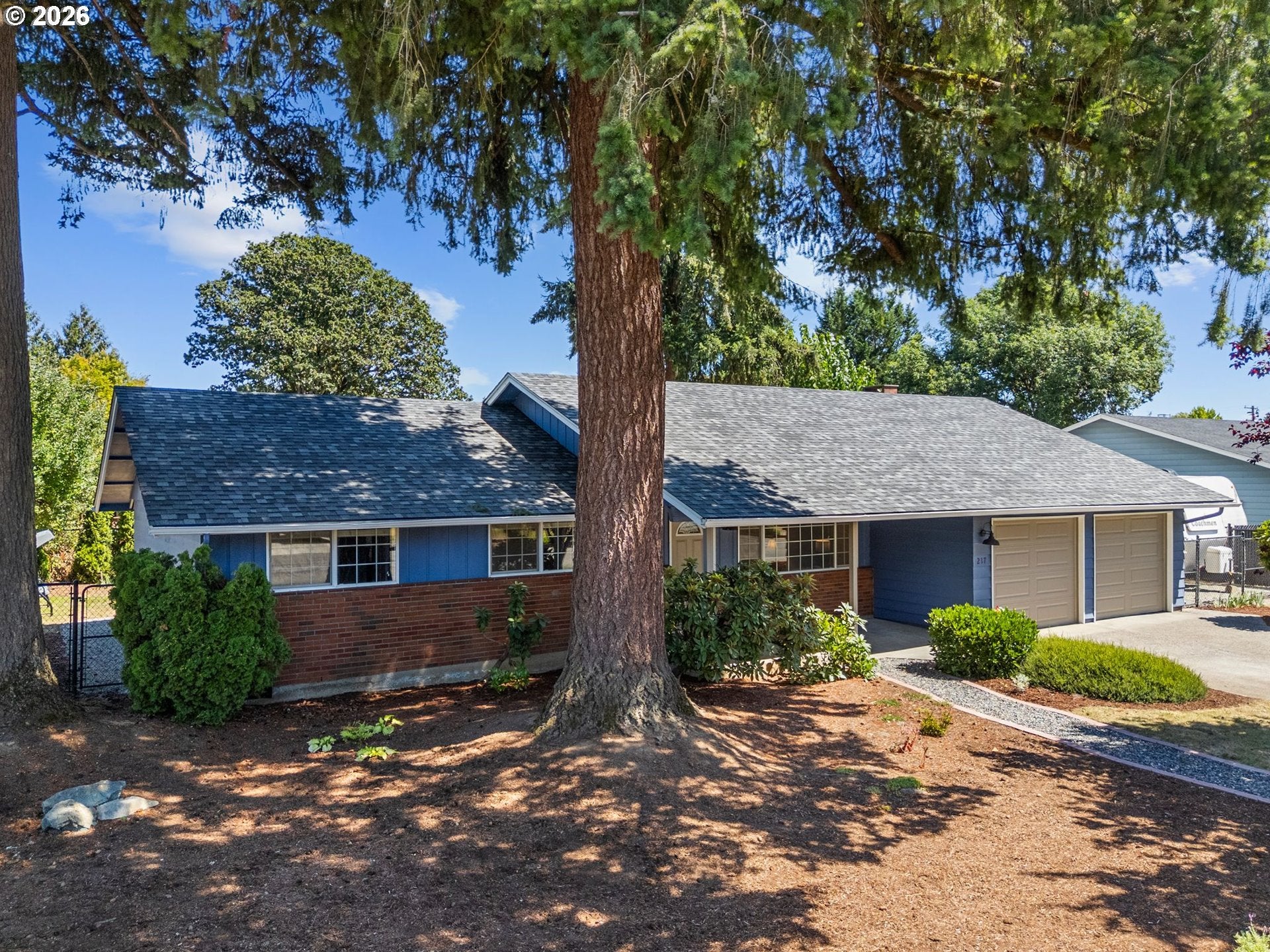 217 SW 2ND CT