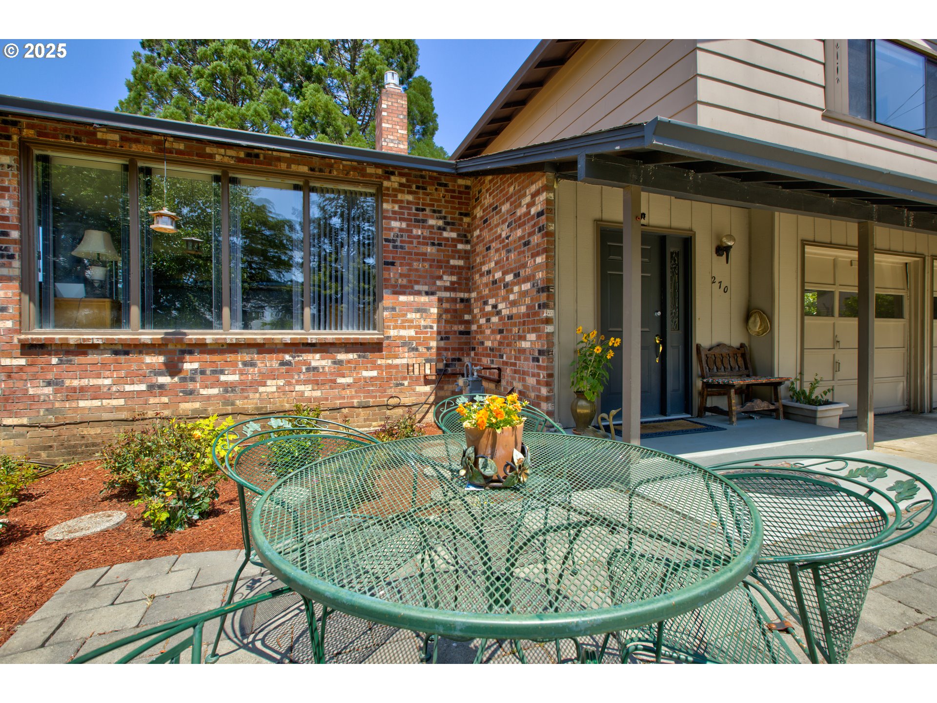 270 GLENWOOD CT