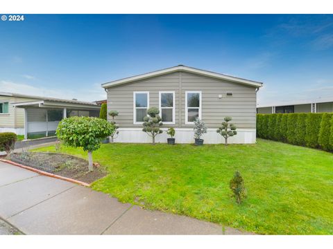 A home in Woodburn