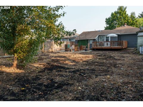 A home in Newberg